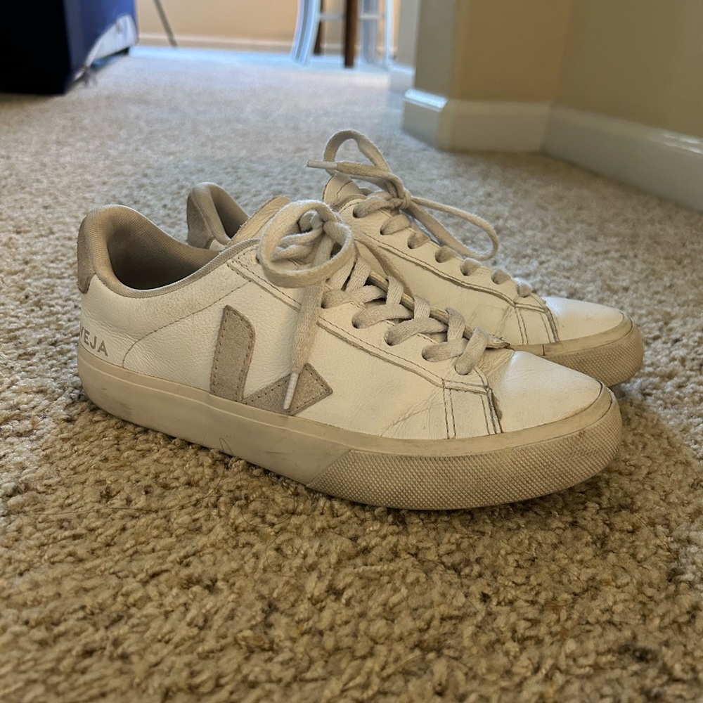 Veja Campo Sneakers in Taupe, size EU 38 or US 7!